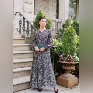 Dainty Jewell’s, LIKE NEW